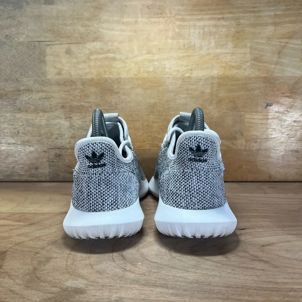 Adidas Tubular Shadow Knit Womens Size 6 (5Y) Athletic Shoes Gray Black BB8880